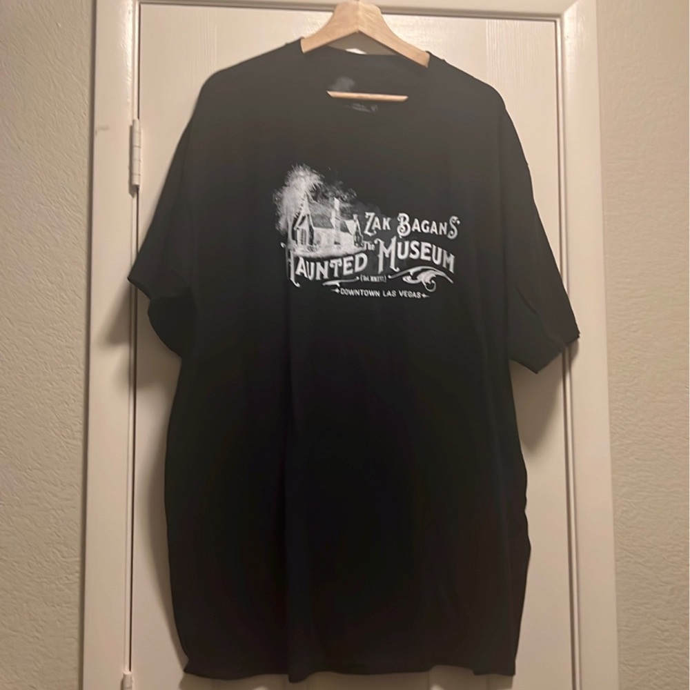 NWOT Zak Bagans Haunted Museum Tee